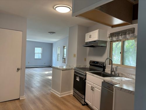 17-17 Howell Ct, Chelsea, MA, 02150-1708 | Card Image