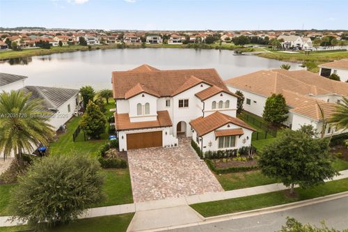 15499 Shorebird Ln, WINTER GARDEN, FL, 34787-4377 | Card Image