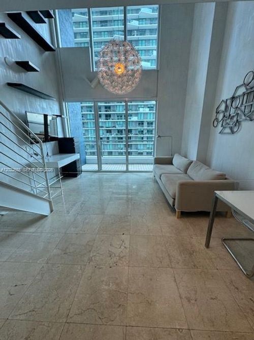 2210-60 Sw 13th St, Miami, FL, 33130-4351 | Card Image
