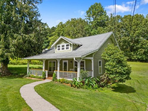 364 Hiawassee St, Hayesville, NC, 28904-4506 | Card Image