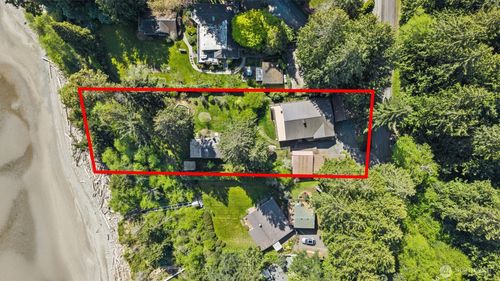 3817 Bells Beach Rd, Langley, WA, 98260-9305 | Card Image