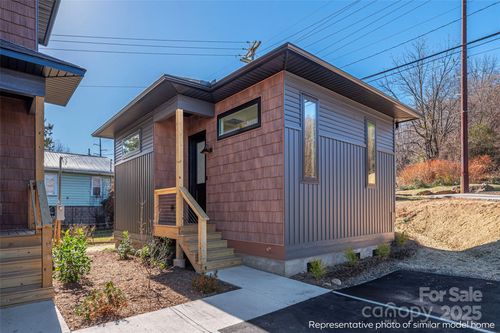 34 Leap Frog Park, Waynesville, NC, 28786 | Card Image