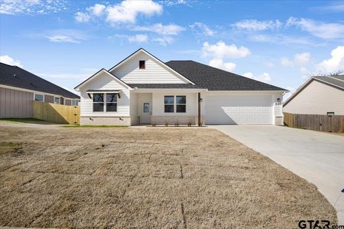 220 Nolan Farms Dr, Winona, TX, 75792-4901 | Card Image