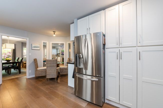 1452 Stevens St, Townhouse with 3 bedrooms, 3 bathrooms and 5 parking in White Rock BC | Image 13