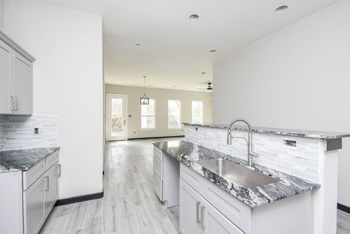 209 Silverleaf Rd, Sweeny, TX, 77480-1833 | Card Image