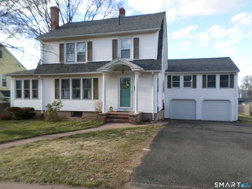 241 Henry St, Manchester, CT, 06042-3243 | Card Image