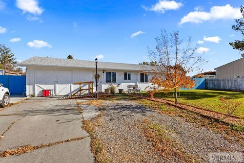 632 Wildrose Ln, Blackfoot, ID, 83221-1525 | Card Image