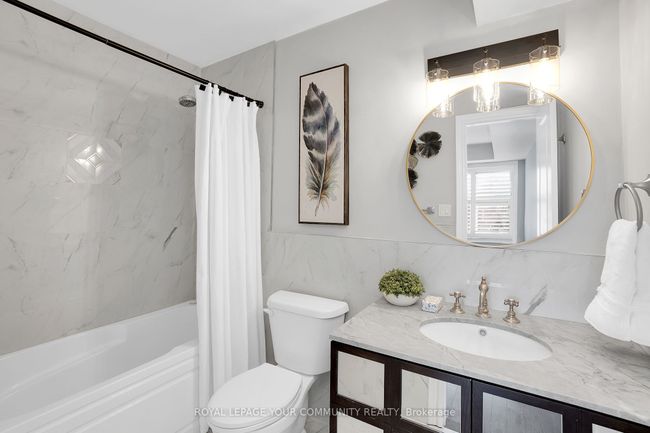 15 Hiawatha Crt, House attached with 3 bedrooms, 4 bathrooms and 1 parking in Vaughan ON | Image 24