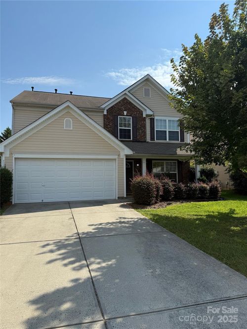 1484 Haverford Rd Nw, Concord, NC, 28027-3572 | Card Image