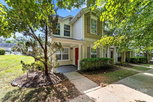 17562 Caldwell Track Dr, Cornelius, NC, 28031-8140 | Card Image