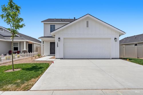 1582 Sw Silverstone Ave, Mountain Home, ID, 83647-1259 | Card Image