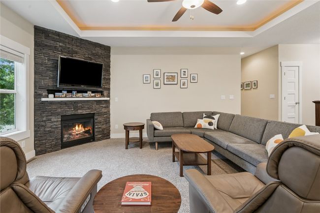 2021 Andrew Charles Dr Nw, House other with 5 bedrooms, 3 bathrooms and null parking in Cedar Rapids IA | Image 6