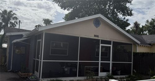 8606 N 9th St, TAMPA, FL, 33604-1706 | Card Image