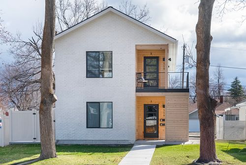 519 1st Ave E, Kalispell, MT, 59901-4939 | Card Image