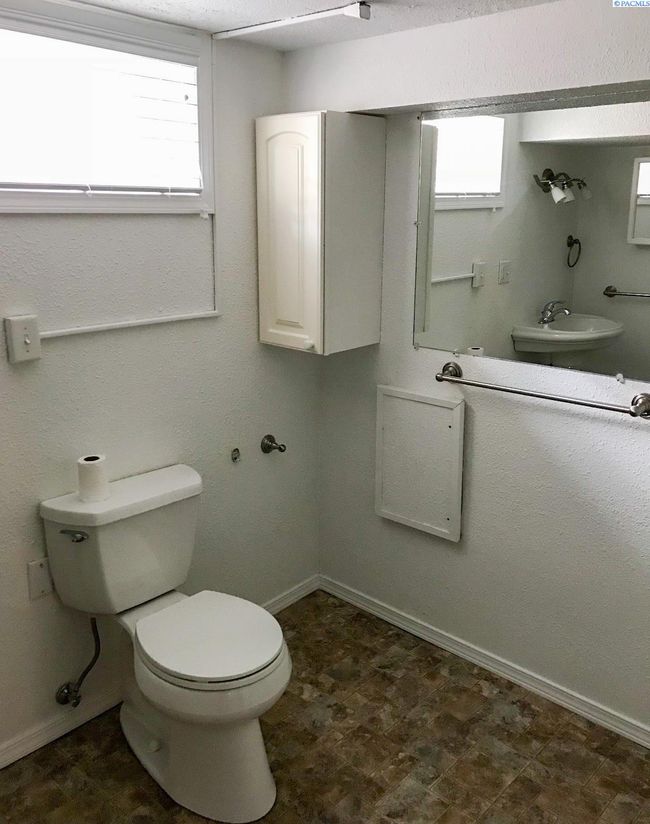 310 N Mill St, Home with 0 bedrooms, 0 bathrooms and null parking in Colfax WA | Image 19