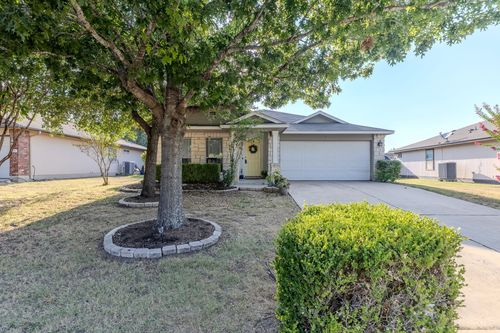 114 Creston St, Hutto, TX, 78634-5499 | Card Image