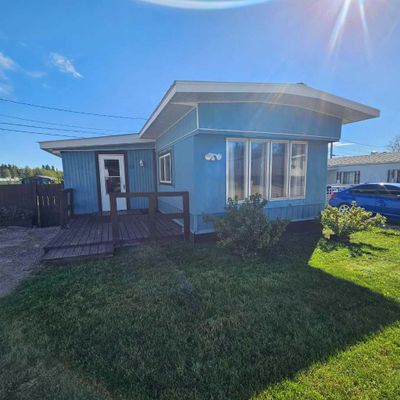 15 - 6026 13 Ave, Home with 4 bedrooms, 1 bathrooms and 2 parking in Edson AB | Image 1