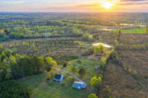 1895 Cemetery Rd, Chase City, VA, 23924-4517 | Card Image