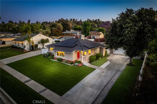 816 Sherwood St, Redlands, CA, 92373-6672 | Card Image
