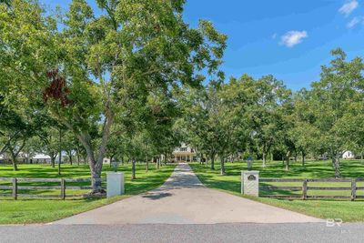 8753 Bishop Road, House other with 5 bedrooms, 5 bathrooms and null parking in Fairhope AL | Image 2