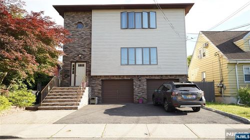 77 Highland Place, Ridgefield Park, NJ, 07660 | Card Image