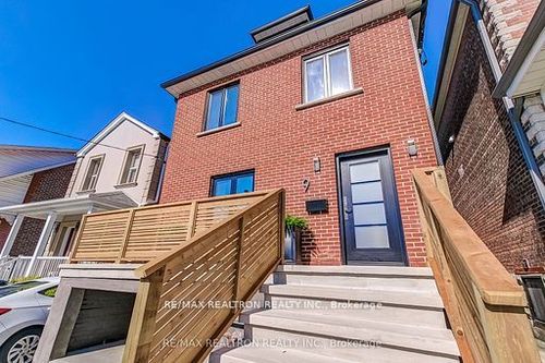 9 Blandford St, York, ON, M6E3A6 | Card Image
