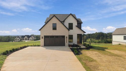 2340 Goode Station Rd, Goode, VA, 24556-2317 | Card Image