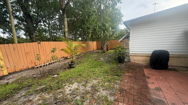 7289 Se Eagle Ave, House other with 3 bedrooms, 2 bathrooms and null parking in Hobe Sound FL | Image 32