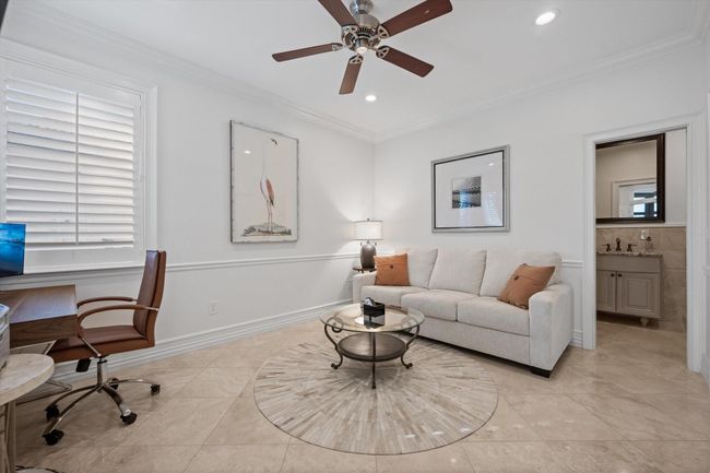9445 E Fairway Ter, House other with 3 bedrooms, 3 bathrooms and null parking in West Palm Beach FL | Image 19