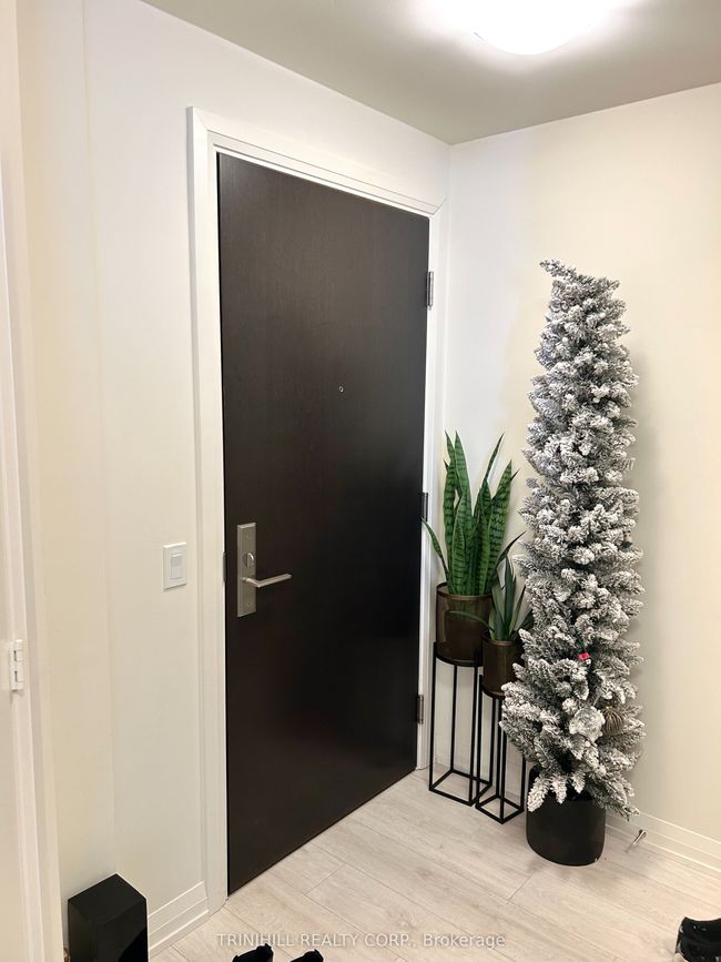 1005 - 9000 Jane St, Condo with 2 bedrooms, 2 bathrooms and 1 parking in Concord ON | Image 11