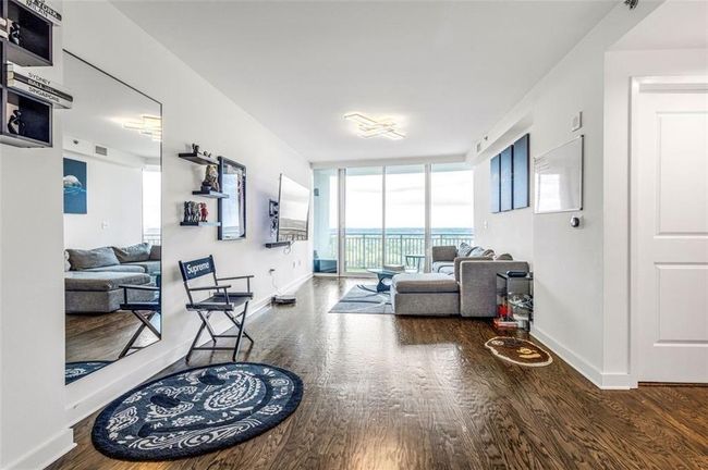 APT-1703 - 3338 Peachtree Rd Ne, Condo with 1 bedrooms, 1 bathrooms and 1 parking in Atlanta GA | Image 6