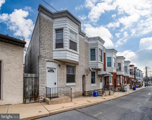 329 Kline St, READING, PA, 19611-1328 | Card Image