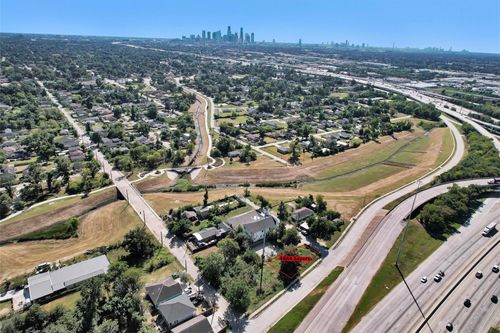 4844 Sayers St, Houston, TX, 77026-2665 | Card Image