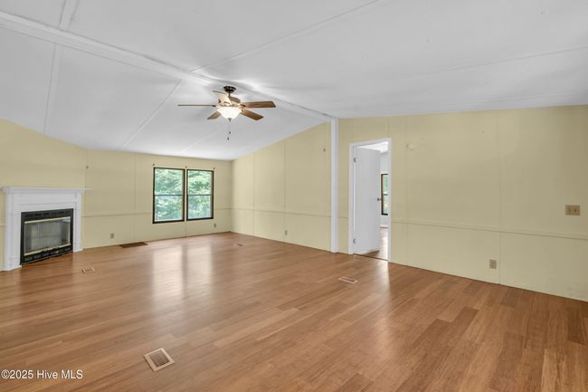 2092 John Henry Store Rd, House other with 3 bedrooms, 2 bathrooms and null parking in Currie NC | Image 8