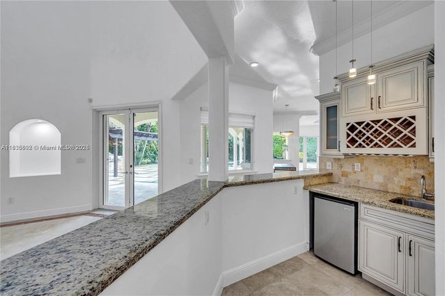 13400 Sw 83 Rd Ave, House other with 4 bedrooms, 6 bathrooms and null parking in Pinecrest FL | Image 10