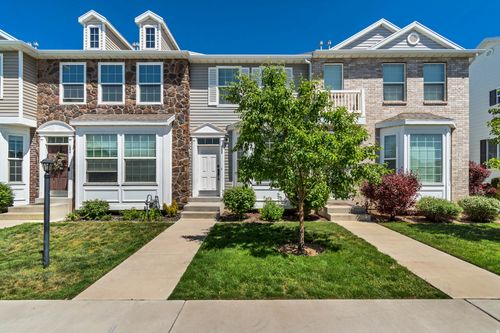 682 N 220 E, Salem, UT, 84653-5553 | Card Image