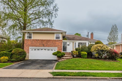 25 Hollywood Dr, Plainview, NY, 11803-3701 | Card Image