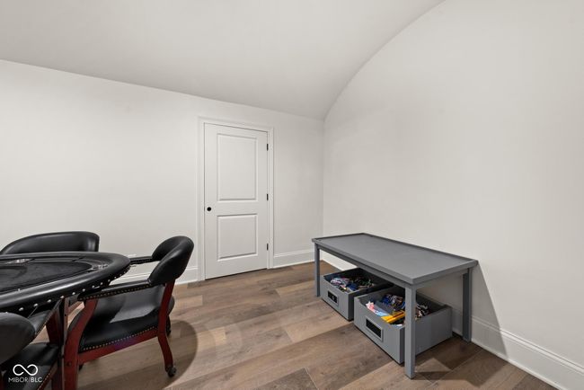 Card Room | Image 86