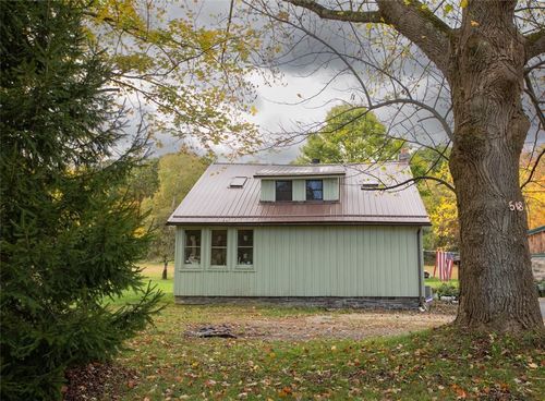 548 Muddy Creek Dr, Slippery Rock, PA, 16057-5314 | Card Image