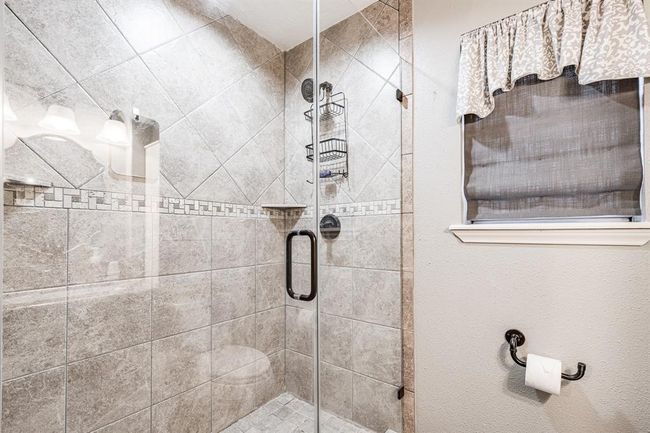 512 Lyndale Dr, House other with 3 bedrooms, 2 bathrooms and 2 parking in Highlands TX | Image 20