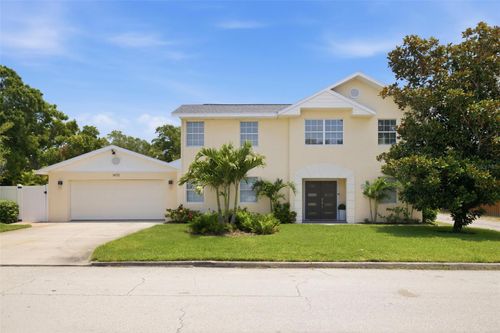 1470 28th Ave N, ST PETERSBURG, FL, 33704-2529 | Card Image