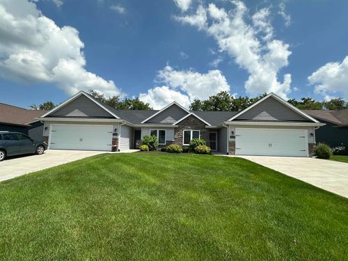 2255 Walnut St, Beloit, WI, 53511-1978 | Card Image