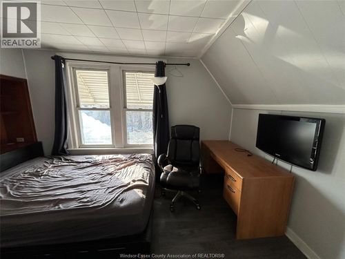 248 Curry Ave, Windsor, ON, N9B2B5 | Card Image