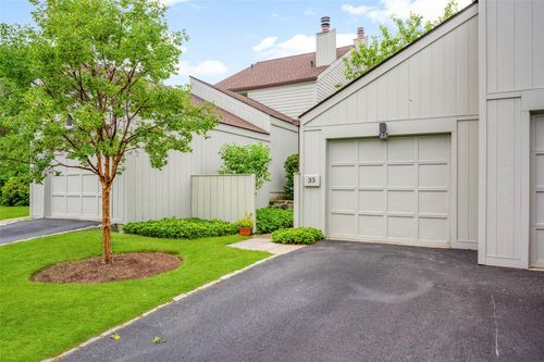 33 Pine Ridge Rd, Larchmont, NY, 10538 | Card Image