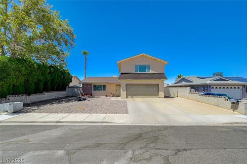 781 Fountain Hills Ave, Henderson, NV, 89002-8409 | Card Image