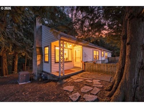 2211 Sw Martha St, Portland, OR, 97239-2048 | Card Image