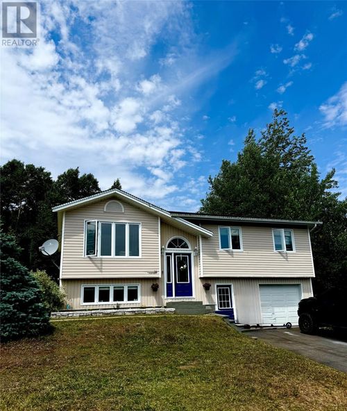 14 Leslie St, Clarenville, NL, A5A1J9 | Card Image