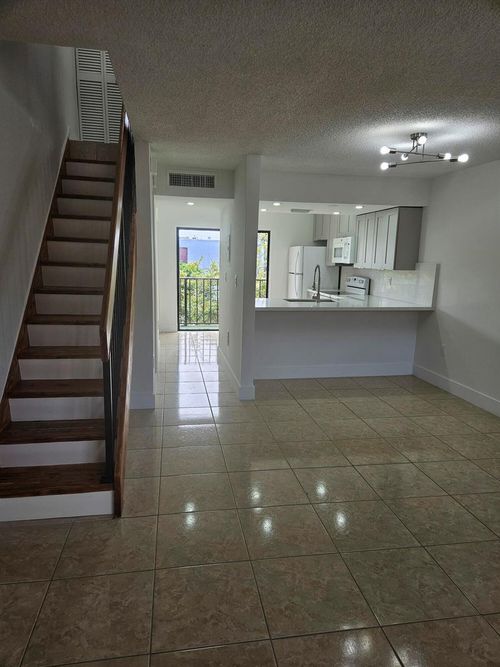 d-23-1328 W 51st Pl, Hialeah, FL, 33012-8105 | Card Image