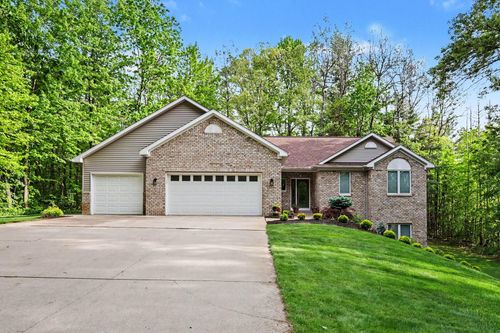 5224 Bonasa Dr Ne, Rockford, MI, 49341-8153 | Card Image