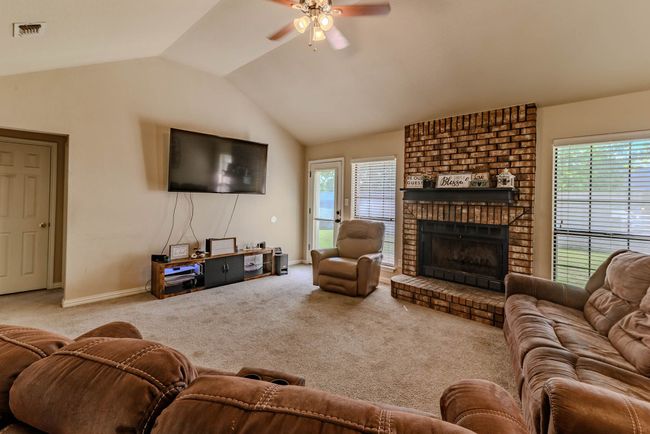 1716 Hastings Dr, House other with 3 bedrooms, 2 bathrooms and null parking in Mansfield TX | Image 15
